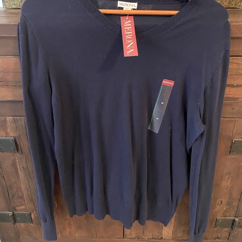 V neck sweater